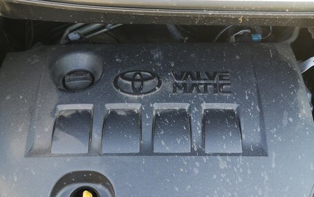 Toyota Voxy II, 2011 год, 1 200 000 рублей, 4 фотография
