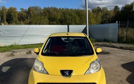Peugeot 107 I рестайлинг, 2010 год, 380 000 рублей, 1 фотография