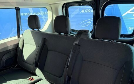 Renault Trafic, 2023 год, 3 712 500 рублей, 5 фотография