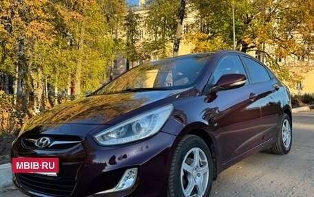 Hyundai Solaris II рестайлинг, 2013 год, 720 000 рублей, 3 фотография