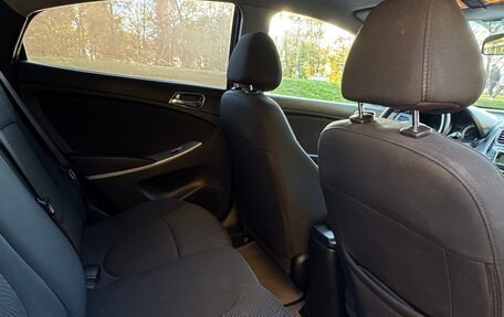 Hyundai Solaris II рестайлинг, 2013 год, 720 000 рублей, 15 фотография