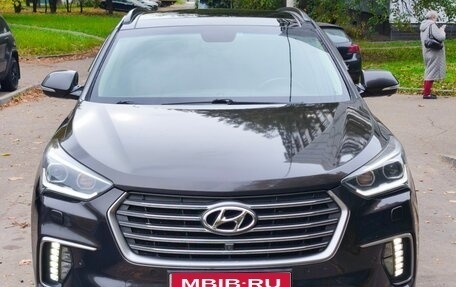 Hyundai Santa Fe III рестайлинг, 2017 год, 2 350 000 рублей, 1 фотография