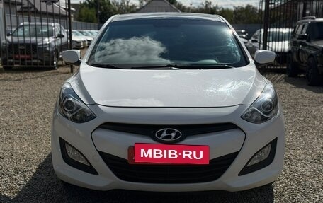 Hyundai i30 II рестайлинг, 2014 год, 1 050 000 рублей, 2 фотография