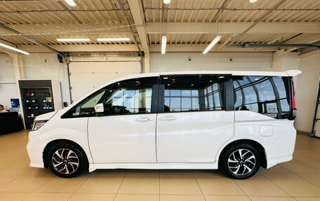 Honda Stepwgn IV, 2017 год, 1 999 000 рублей, 3 фотография