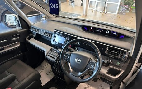 Honda Stepwgn IV, 2017 год, 1 999 000 рублей, 11 фотография