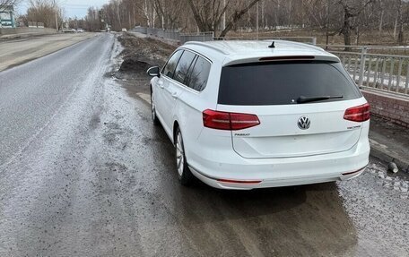 Volkswagen Passat B8 рестайлинг, 2016 год, 1 780 000 рублей, 2 фотография