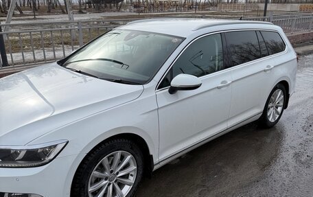 Volkswagen Passat B8 рестайлинг, 2016 год, 1 780 000 рублей, 8 фотография