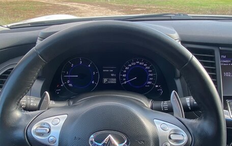 Infiniti QX70, 2013 год, 1 845 000 рублей, 9 фотография