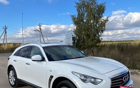 Infiniti QX70, 2013 год, 1 845 000 рублей, 2 фотография