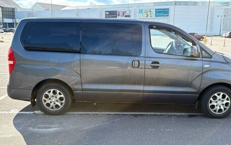 Hyundai Grand Starex Grand Starex I рестайлинг 2, 2008 год, 1 120 000 рублей, 4 фотография