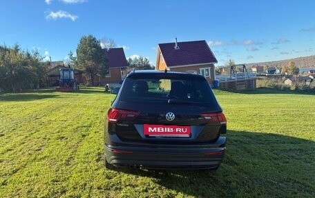 Volkswagen Tiguan II, 2018 год, 2 450 000 рублей, 11 фотография