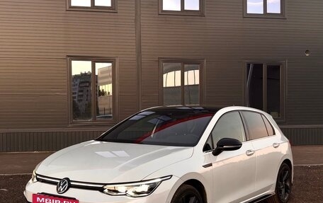 Volkswagen Golf VIII, 2022 год, 2 550 000 рублей, 8 фотография