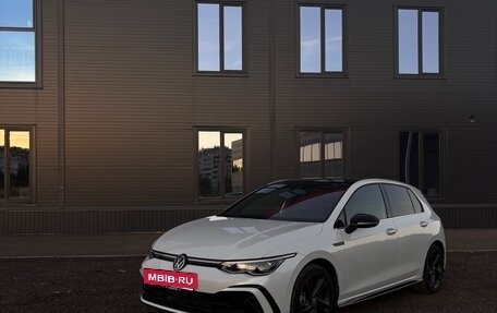 Volkswagen Golf VIII, 2022 год, 2 550 000 рублей, 6 фотография