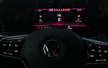 Volkswagen Golf VIII, 2022 год, 2 550 000 рублей, 23 фотография