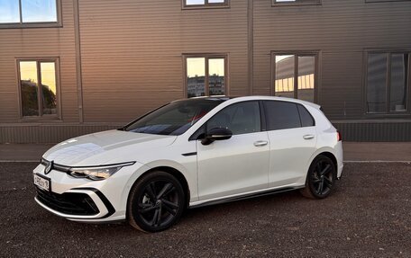 Volkswagen Golf VIII, 2022 год, 2 550 000 рублей, 17 фотография