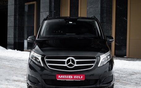 Mercedes-Benz V-Класс, 2016 год, 3 850 000 рублей, 1 фотография