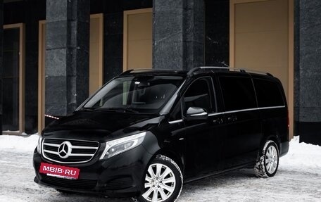 Mercedes-Benz V-Класс, 2016 год, 3 850 000 рублей, 2 фотография