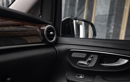 Mercedes-Benz V-Класс, 2016 год, 3 850 000 рублей, 22 фотография