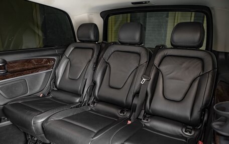 Mercedes-Benz V-Класс, 2016 год, 3 850 000 рублей, 26 фотография