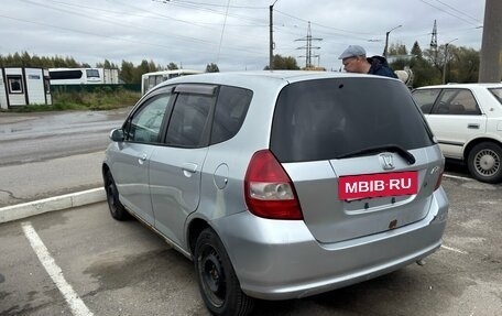 Honda Fit III, 2002 год, 246 000 рублей, 2 фотография