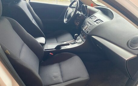 Mazda 3, 2010 год, 950 000 рублей, 24 фотография