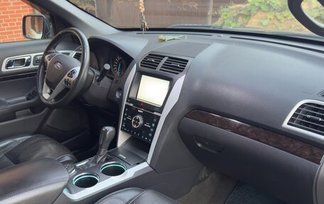 Ford Explorer VI, 2013 год, 1 895 000 рублей, 7 фотография