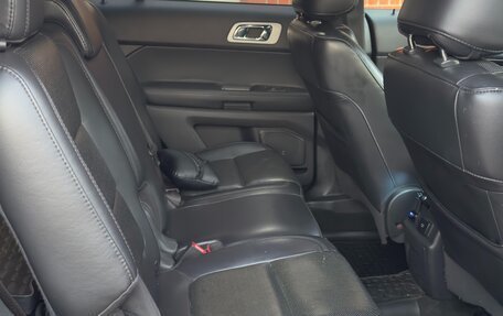 Ford Explorer VI, 2013 год, 1 895 000 рублей, 13 фотография