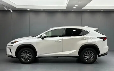 Lexus NX I, 2020 год, 2 950 000 рублей, 7 фотография