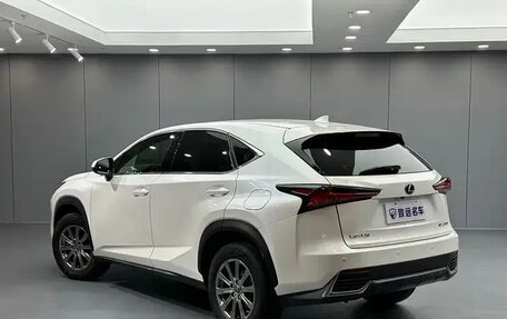 Lexus NX I, 2020 год, 2 950 000 рублей, 6 фотография
