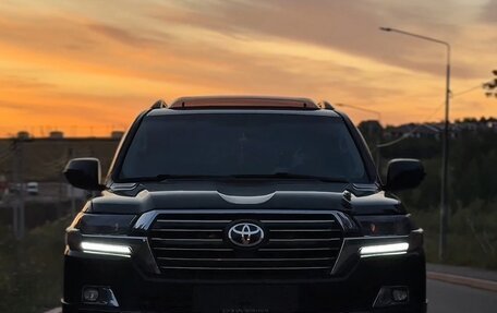 Toyota Land Cruiser 200, 2008 год, 2 822 000 рублей, 3 фотография