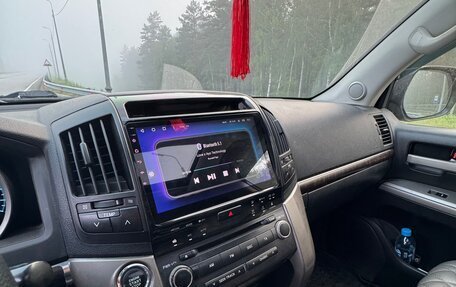 Toyota Land Cruiser 200, 2008 год, 2 822 000 рублей, 14 фотография