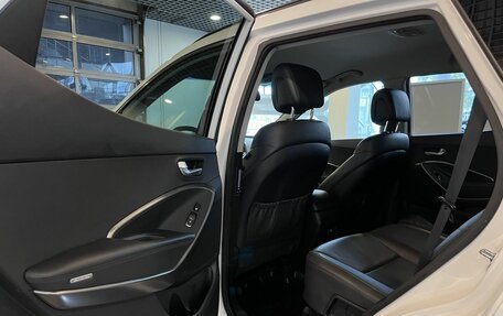 Hyundai Santa Fe III рестайлинг, 2017 год, 2 450 000 рублей, 23 фотография
