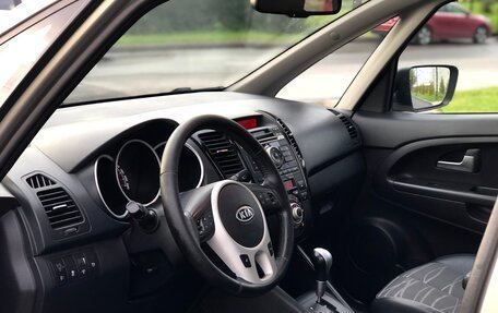 KIA Venga I, 2012 год, 880 000 рублей, 10 фотография