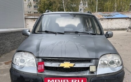 Chevrolet Niva I рестайлинг, 2009 год, 215 000 рублей, 3 фотография