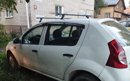Renault Sandero I, 2014 год, 250 000 рублей, 5 фотография