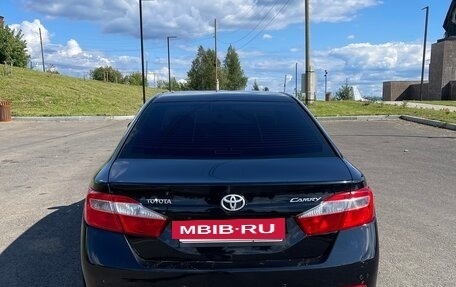 Toyota Camry, 2012 год, 1 700 000 рублей, 8 фотография