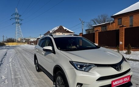 Toyota RAV4, 2016 год, 3 500 000 рублей, 2 фотография