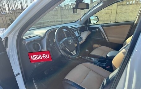 Toyota RAV4, 2016 год, 3 500 000 рублей, 6 фотография