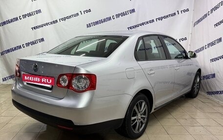 Volkswagen Jetta VI, 2010 год, 580 000 рублей, 6 фотография