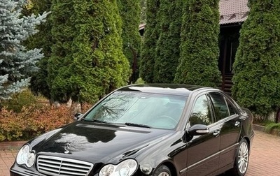 Mercedes-Benz C-Класс, 2004 год, 920 000 рублей, 1 фотография