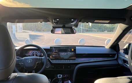 Toyota Camry, 2026 год, 4 050 000 рублей, 9 фотография