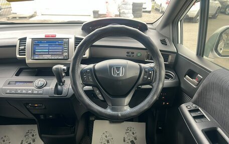 Honda Freed I, 2011 год, 1 299 000 рублей, 18 фотография
