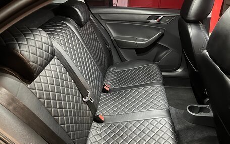 Skoda Rapid I, 2016 год, 1 300 000 рублей, 13 фотография
