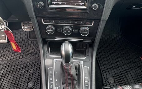 Volkswagen Golf GTI VII, 2013 год, 2 450 000 рублей, 14 фотография