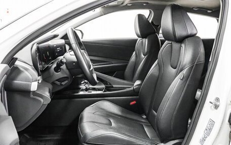 Hyundai Elantra, 2023 год, 1 999 000 рублей, 8 фотография