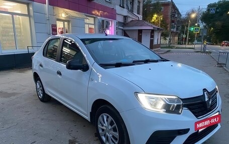 Renault Logan II, 2018 год, 650 000 рублей, 6 фотография