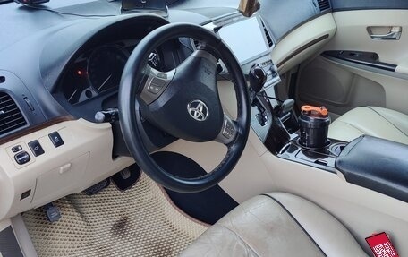 Toyota Venza I, 2010 год, 1 700 000 рублей, 13 фотография