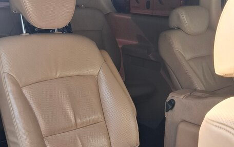 Hyundai Grand Starex Grand Starex I рестайлинг 2, 2009 год, 1 600 000 рублей, 9 фотография