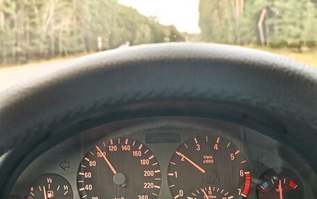 BMW 3 серия, 2001 год, 830 000 рублей, 10 фотография