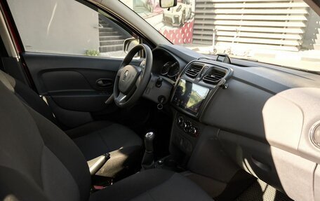 Renault Logan II, 2015 год, 618 000 рублей, 6 фотография